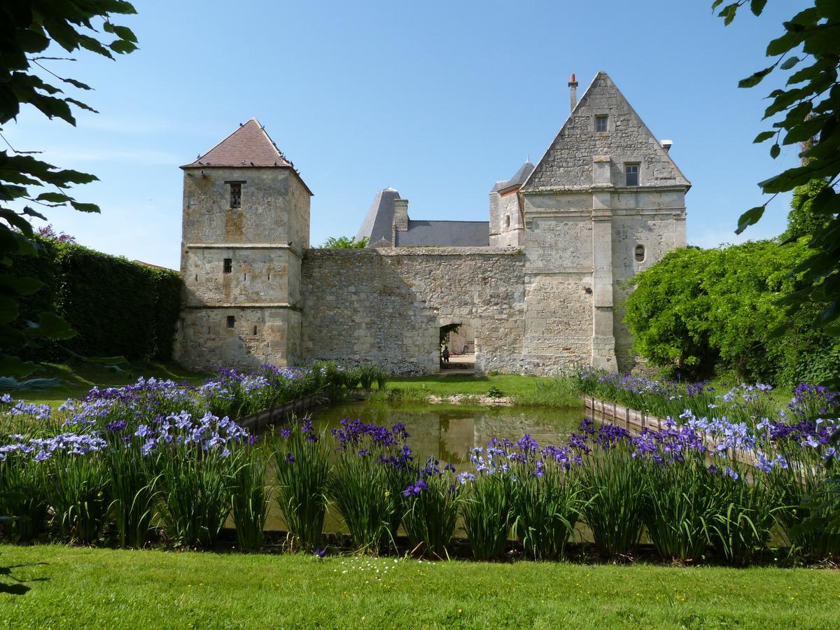 Manoir Du Plessis Au Bois Bed & Breakfast Vauciennes  Exterior foto