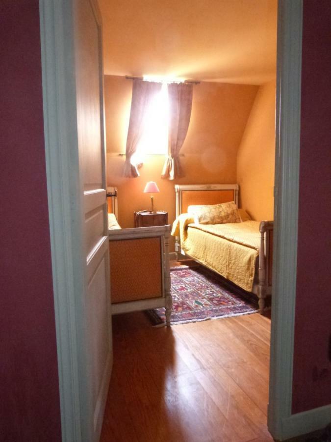 Manoir Du Plessis Au Bois Bed & Breakfast Vauciennes  Exterior foto